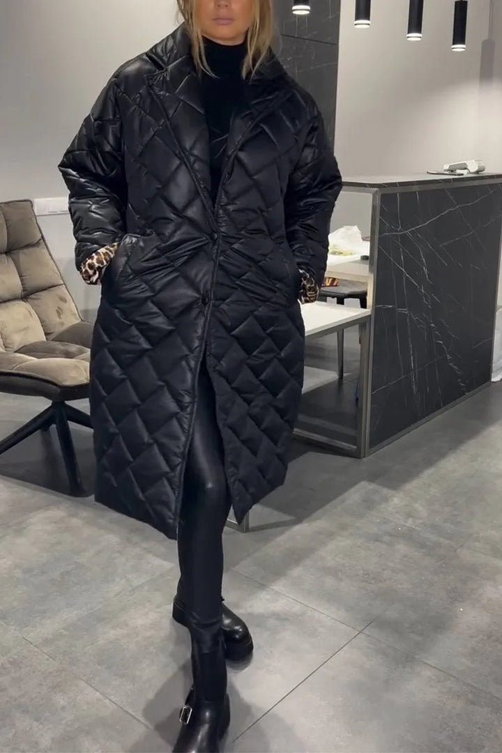 Ofira™ – Wendbarer Steppmantel mit Löwenfutter